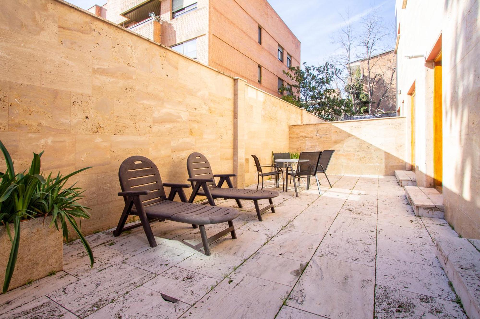 Apartamentos Villablino Arturo Soria Madrid Exterior photo