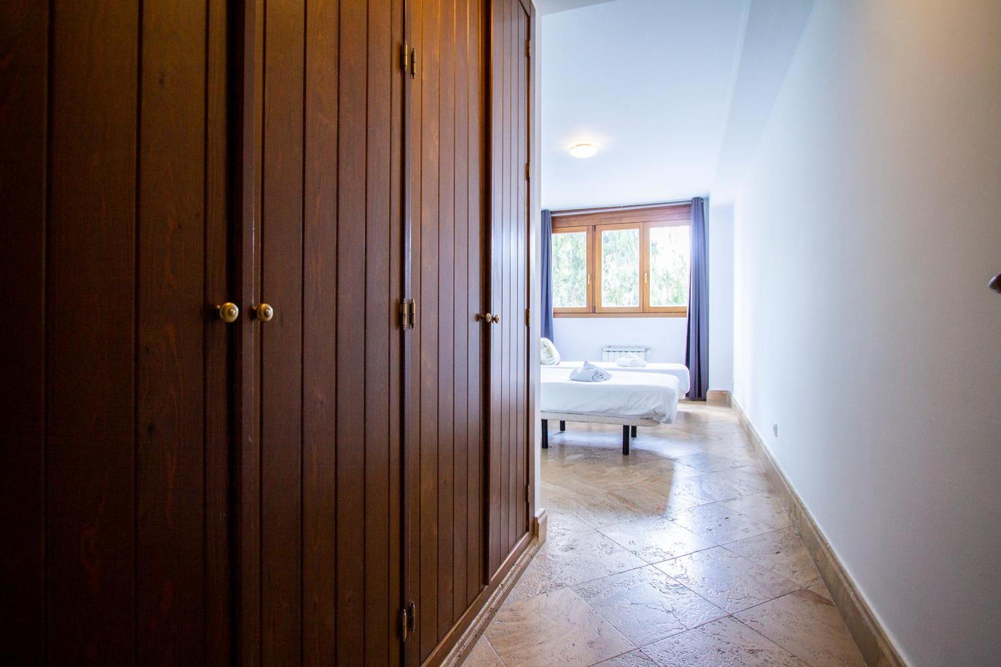 Apartamentos Villablino Arturo Soria Madrid Exterior photo